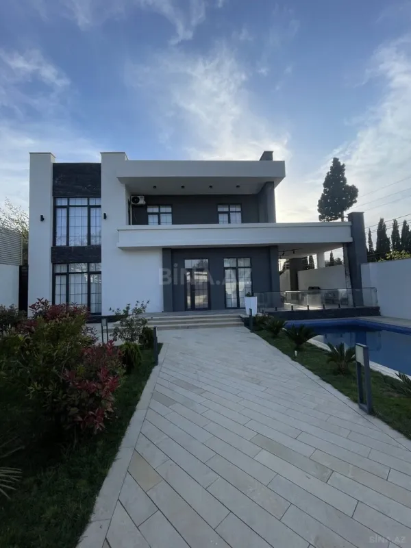 Kirayə verilir 5 otaqlı həyət evi 300 m²
