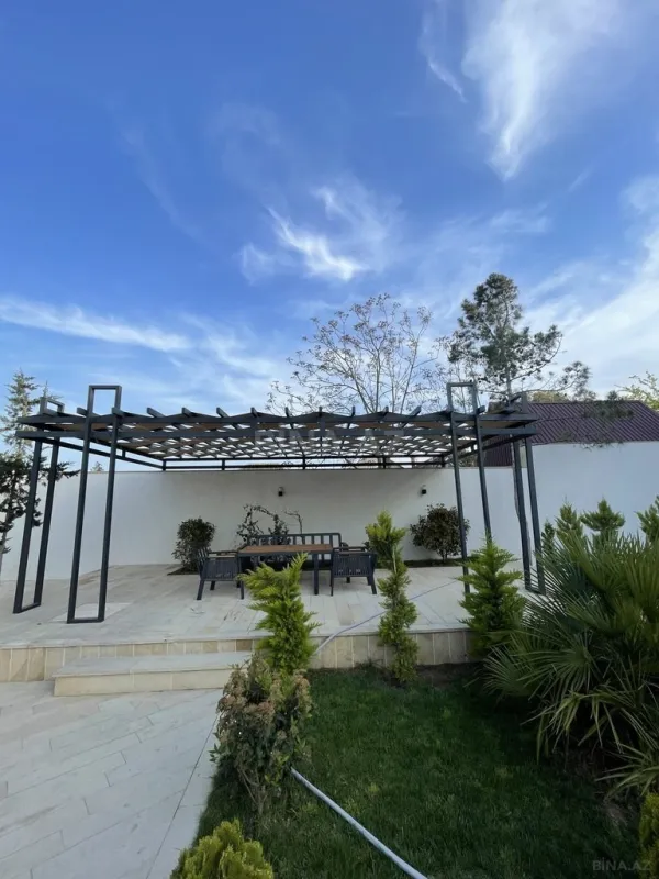 Kirayə verilir 5 otaqlı həyət evi 300 m²