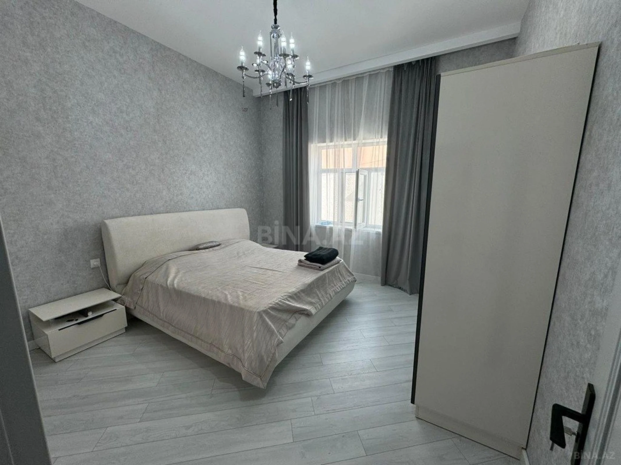 Kirayə verilir 4 otaqlı həyət evi 240 m²