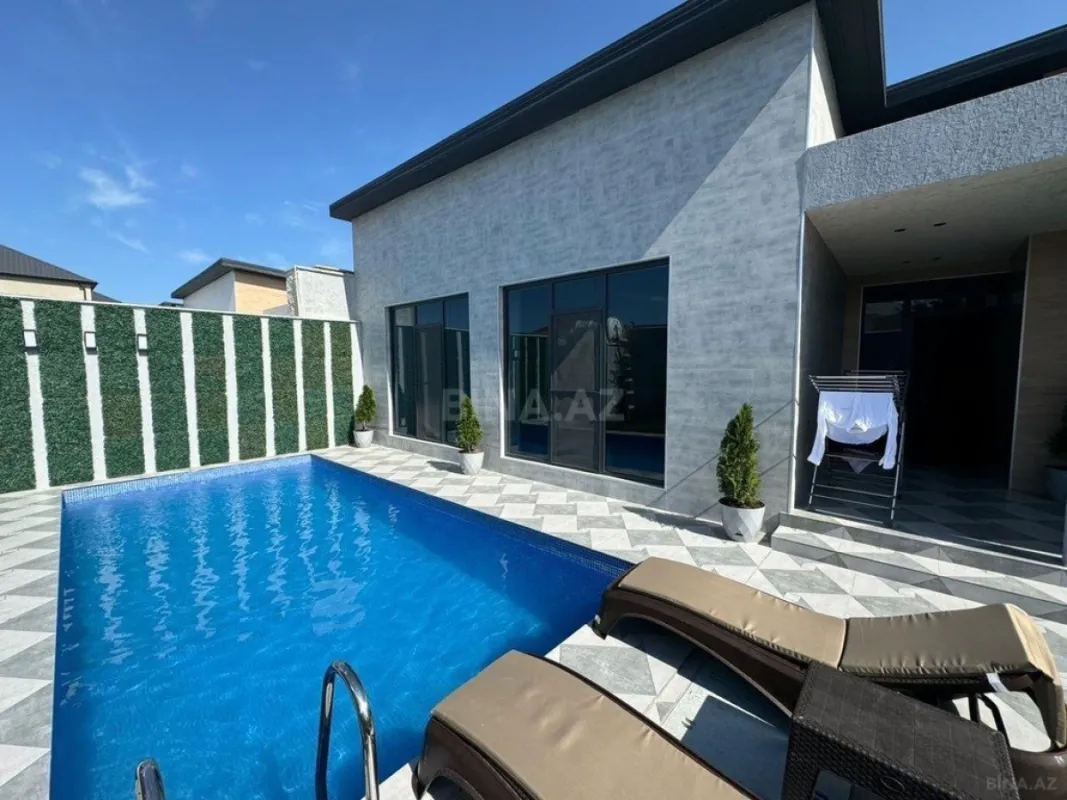 Kirayə verilir 4 otaqlı həyət evi 240 m²
