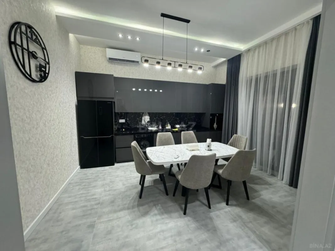Kirayə verilir 4 otaqlı həyət evi 240 m²