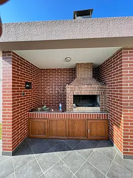 Kirayə verilir 6 otaqlı həyət evi 400 m²