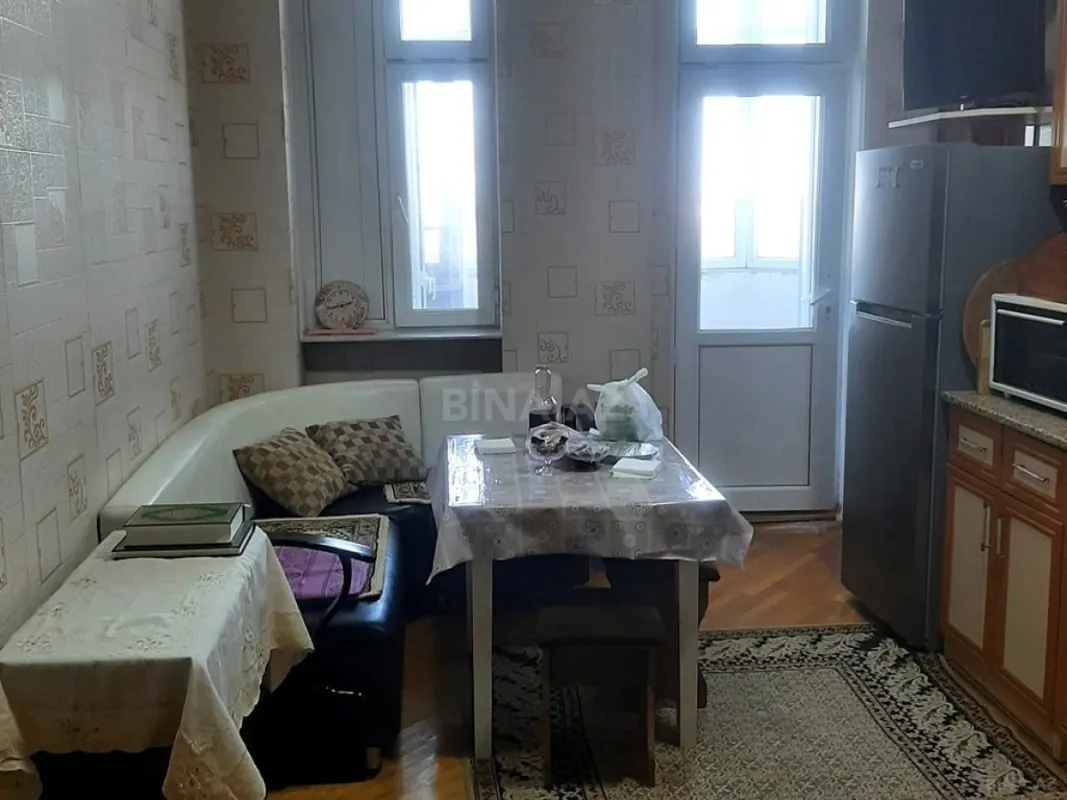 Satılır 3 otaqlı mənzil 90 m²