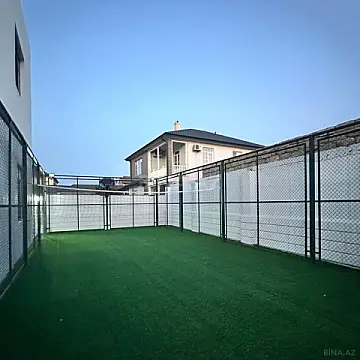 Kirayə verilir 6 otaqlı həyət evi 300 m²