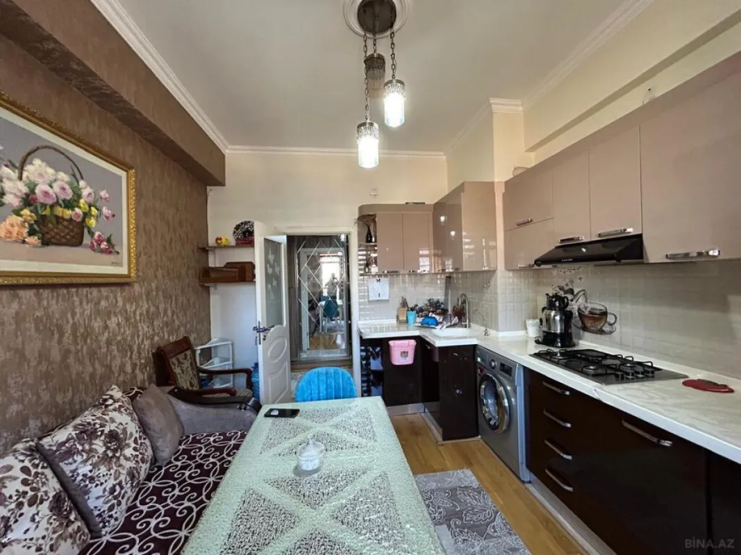 Kirayə verilir 2 otaqlı mənzil 80 m²