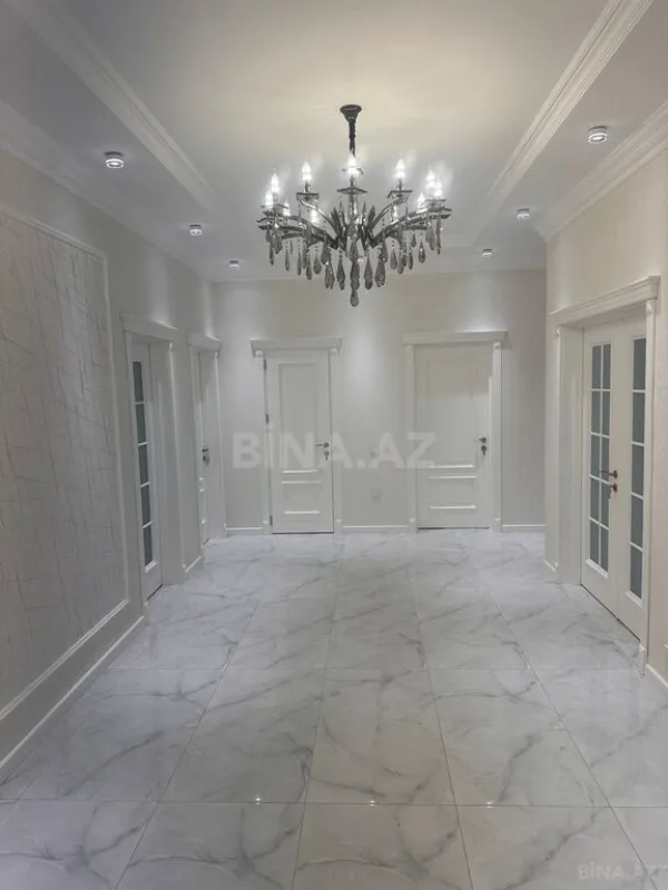 Satılır 4 otaqlı həyət evi 190 m²