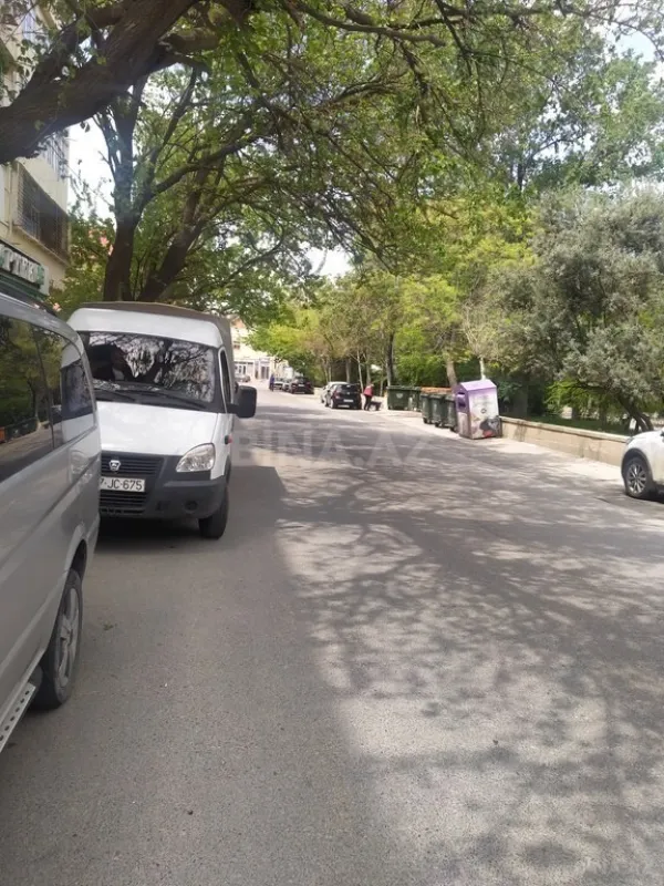 Satılır obyekt 315 m²