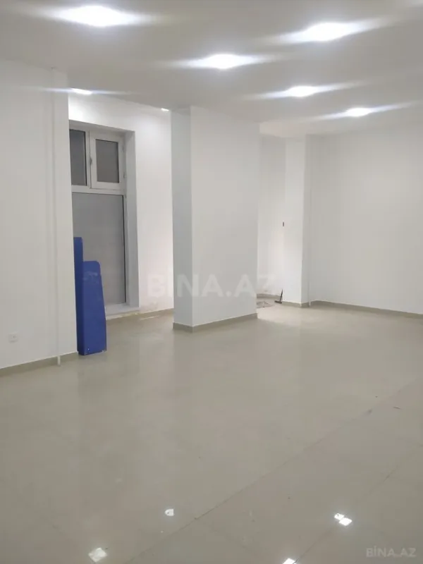 Satılır obyekt 315 m²