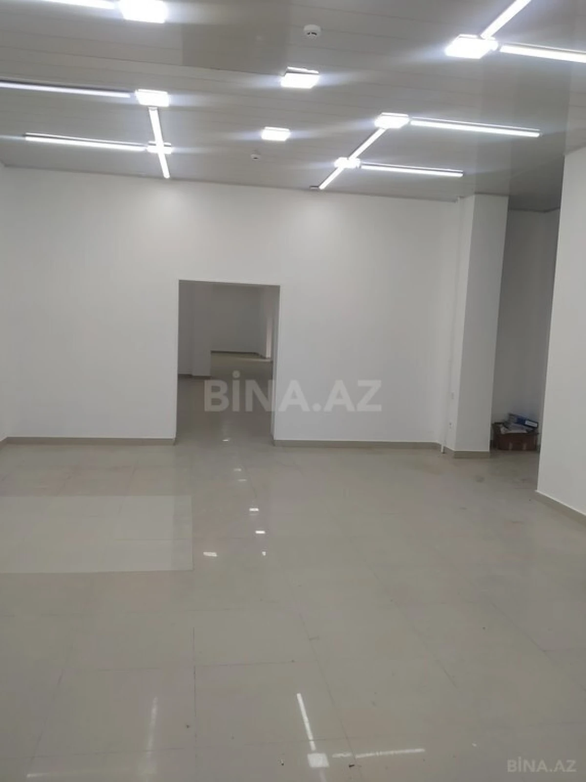 Satılır obyekt 315 m²