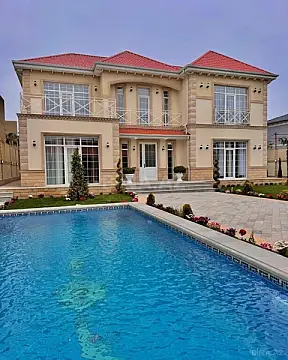 Satılır 5 otaqlı həyət evi 300 m²