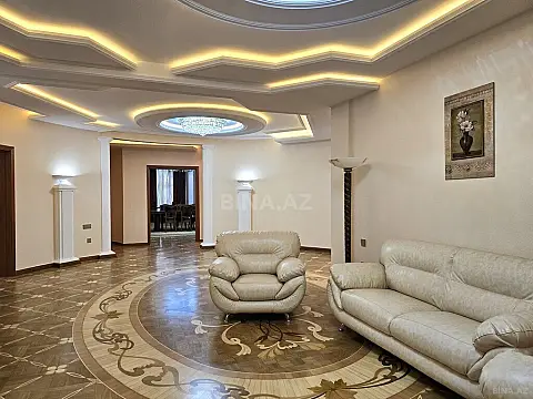 Satılır 6 otaqlı mənzil 555 m²