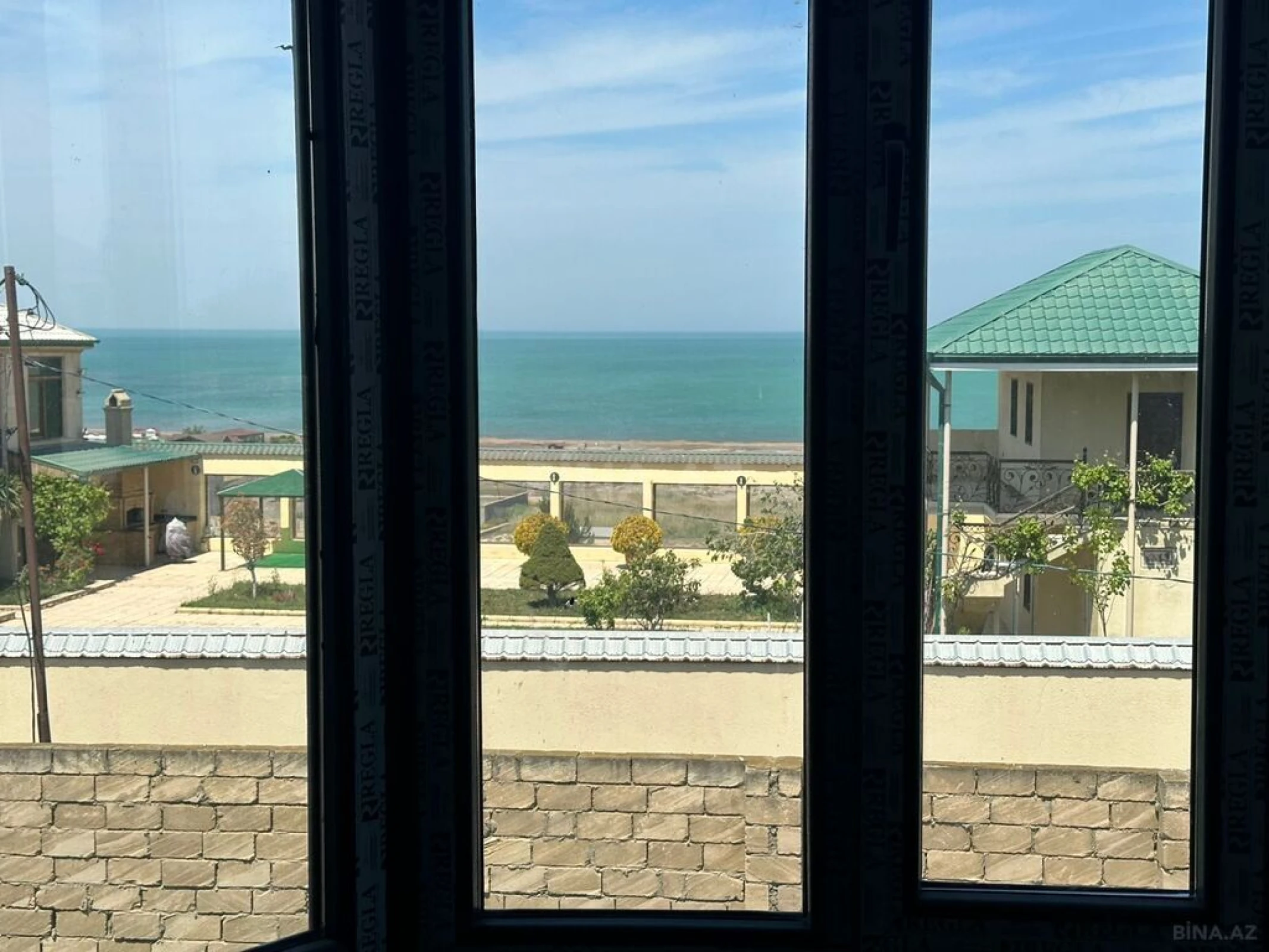 Satılır 5 otaqlı həyət evi 160 m²