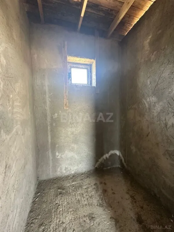 Satılır 5 otaqlı həyət evi 160 m²