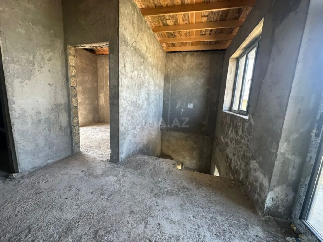 Satılır 5 otaqlı həyət evi 160 m²