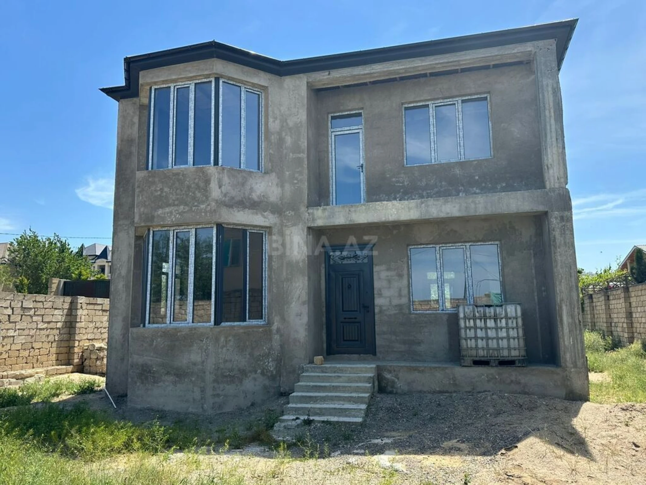 Satılır 5 otaqlı həyət evi 160 m²