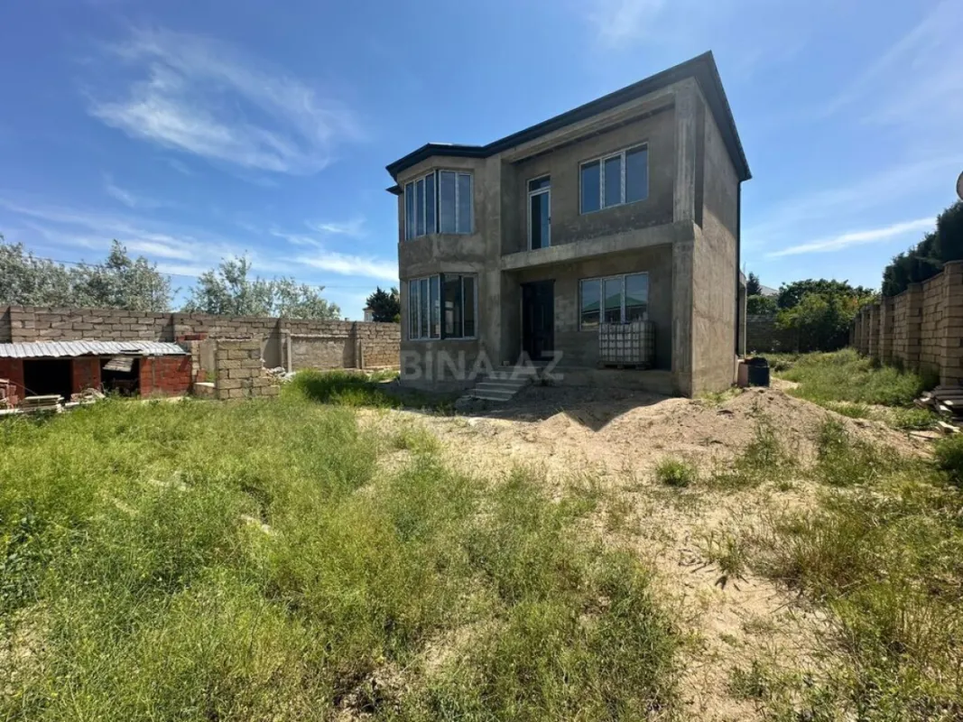 Satılır 5 otaqlı həyət evi 160 m²