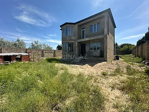 Satılır 5 otaqlı həyət evi 160 m²