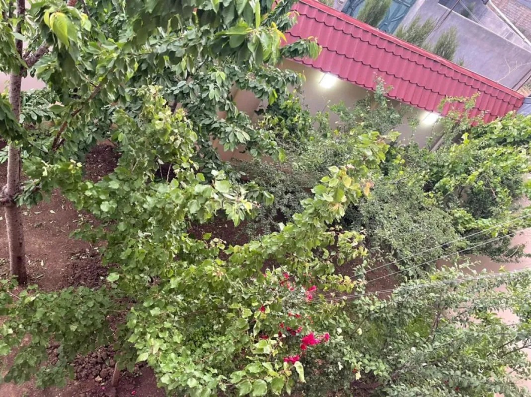 Satılır 7 otaqlı həyət evi 286 m²