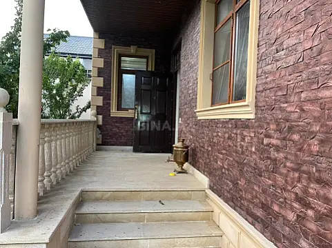 Satılır 7 otaqlı həyət evi 286 m²