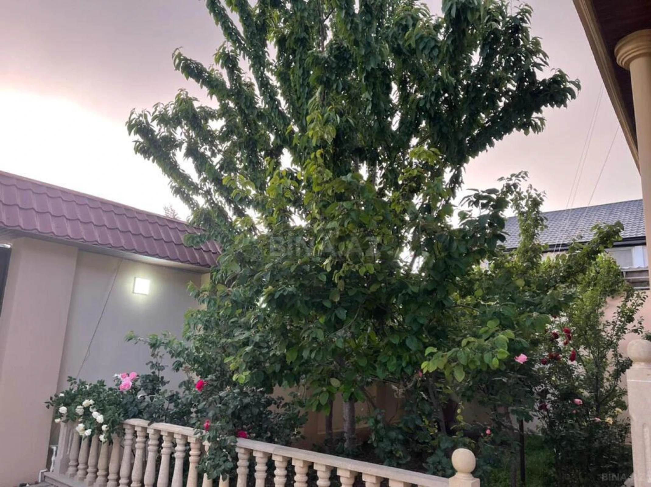 Satılır 7 otaqlı həyət evi 286 m²