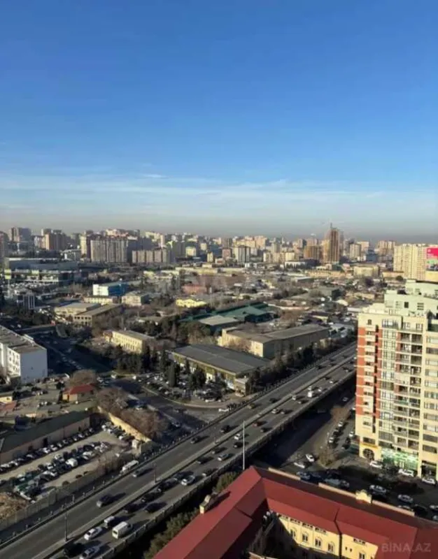 Satılır 3 otaqlı mənzil 105 m²