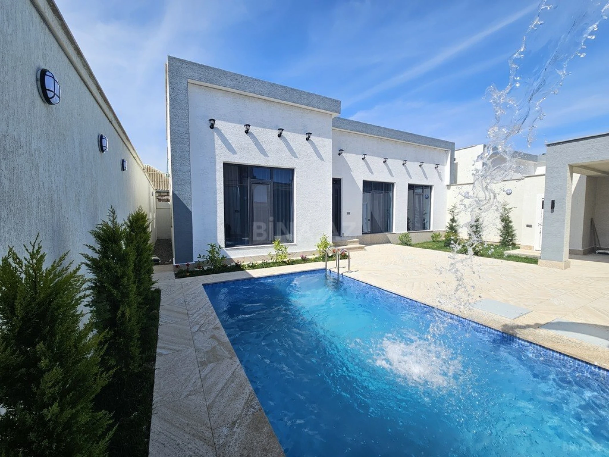 Satılır 4 otaqlı həyət evi 150 m²