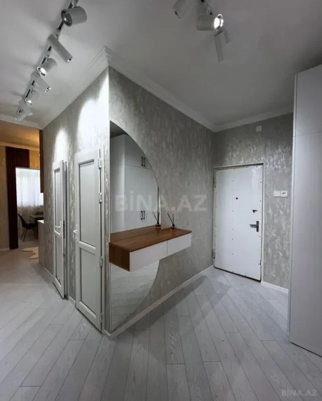 Satılır 2 otaqlı mənzil 70 m²