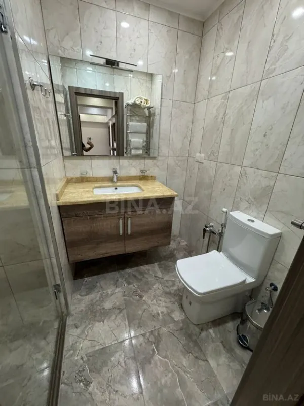 Kirayə verilir 4 otaqlı mənzil 160 m²