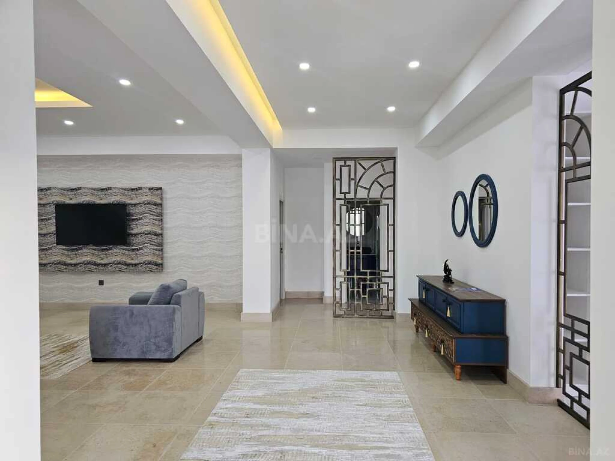 Satılır 8 otaqlı həyət evi 500 m²