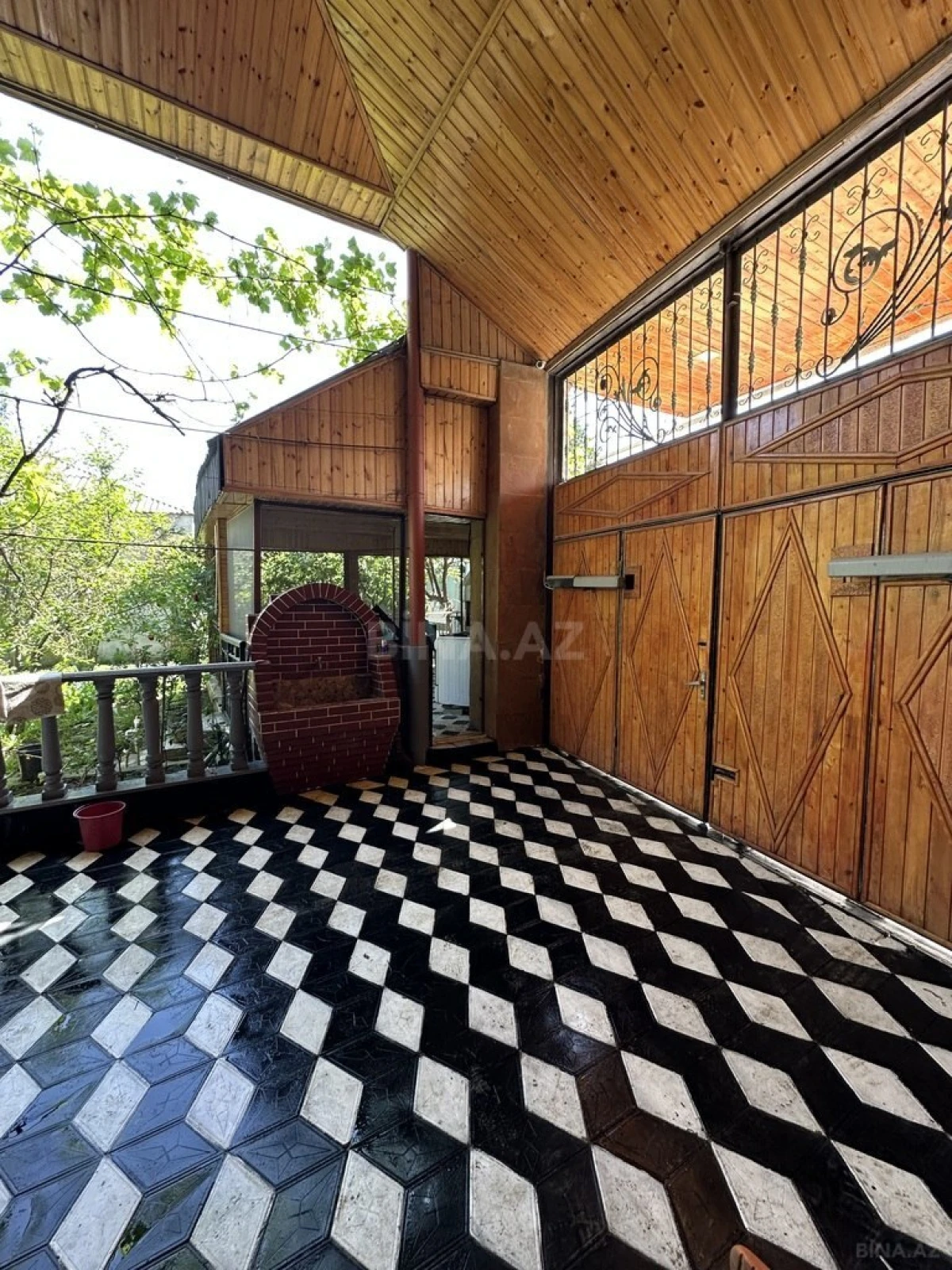 Satılır 7 otaqlı həyət evi 200 m²