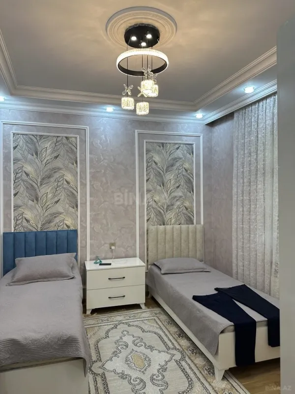 Satılır 7 otaqlı həyət evi 200 m²