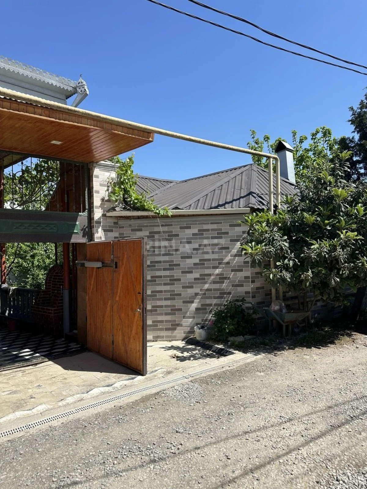 Satılır 7 otaqlı həyət evi 200 m²