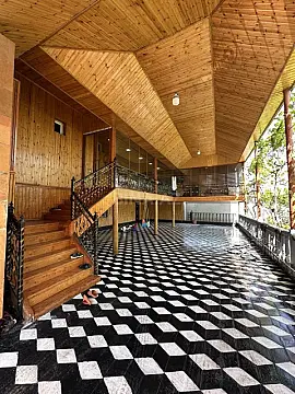 Satılır 7 otaqlı həyət evi 200 m²