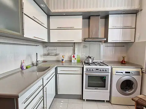 Satılır 3 otaqlı mənzil 80 m²