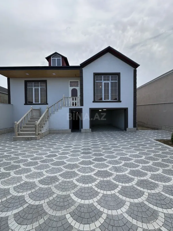 Satılır 4 otaqlı həyət evi 130 m²