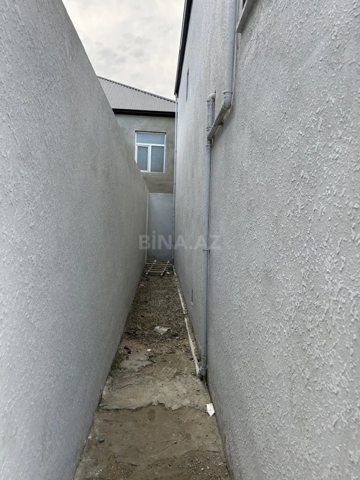 Satılır 4 otaqlı həyət evi 130 m²