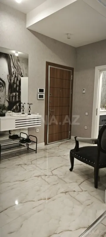 Kirayə verilir 2 otaqlı mənzil 107 m²