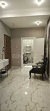 Kirayə verilir 2 otaqlı mənzil 107 m²