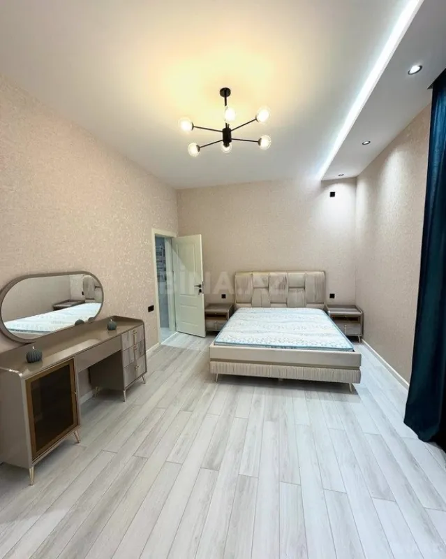 Kirayə verilir 5 otaqlı həyət evi 300 m²