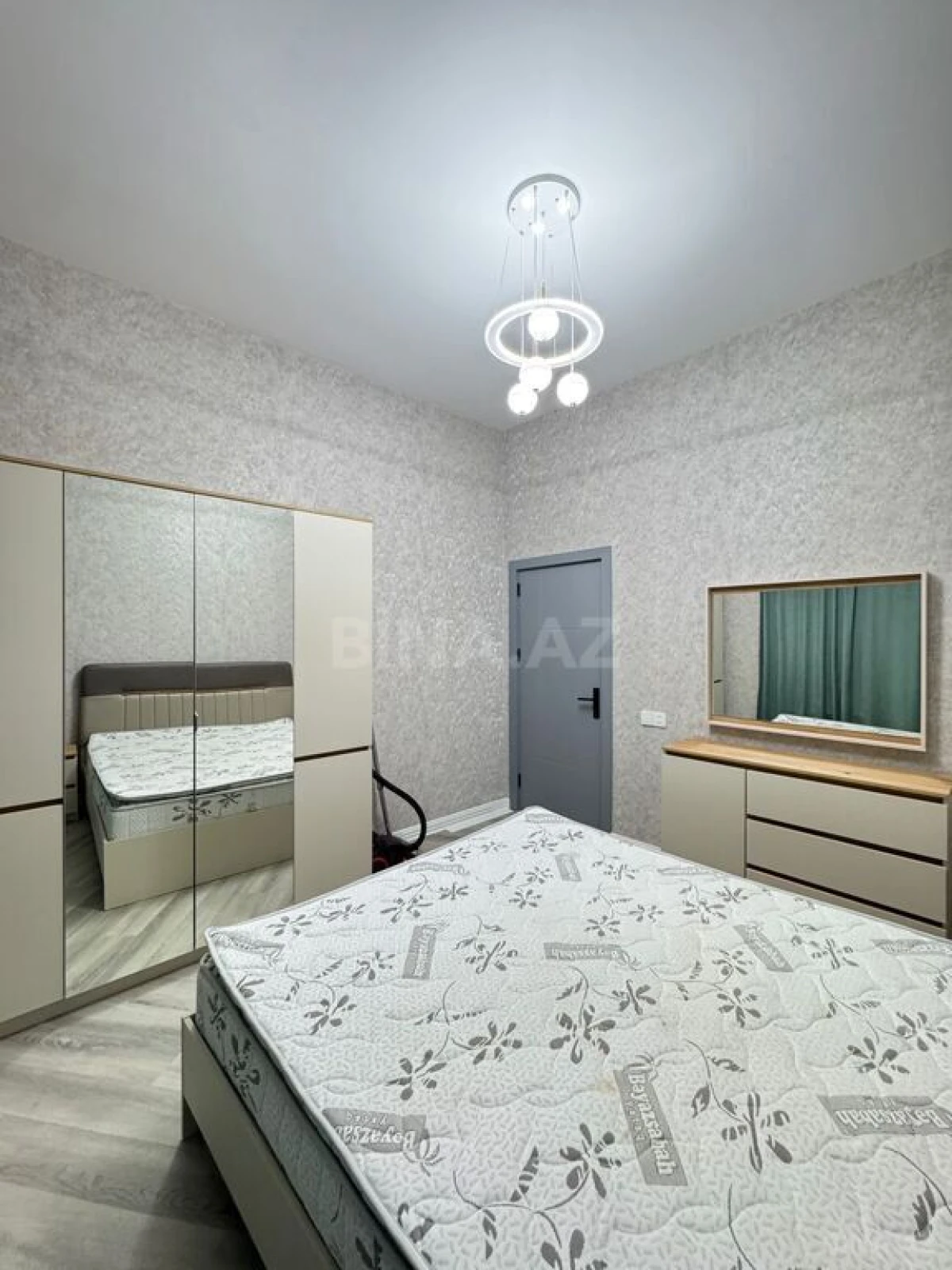 Satılır 4 otaqlı həyət evi 160 m²