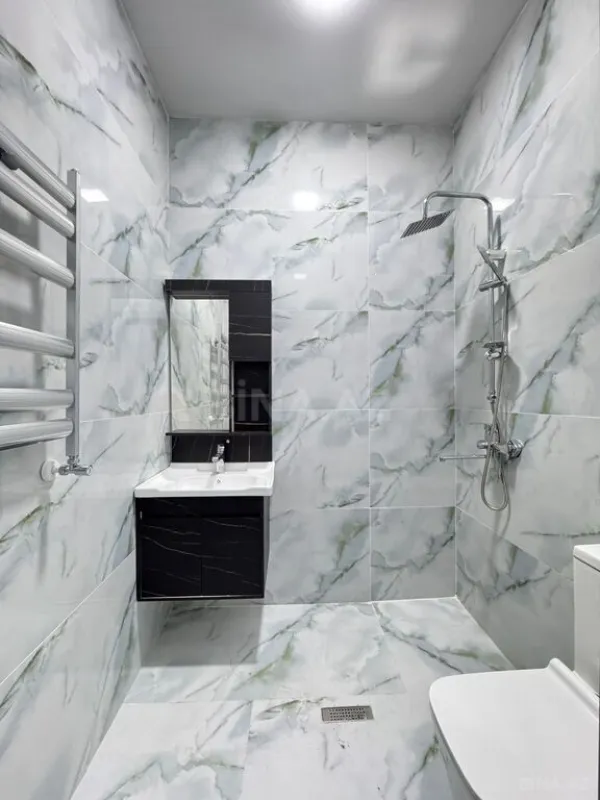 Satılır 4 otaqlı həyət evi 160 m²