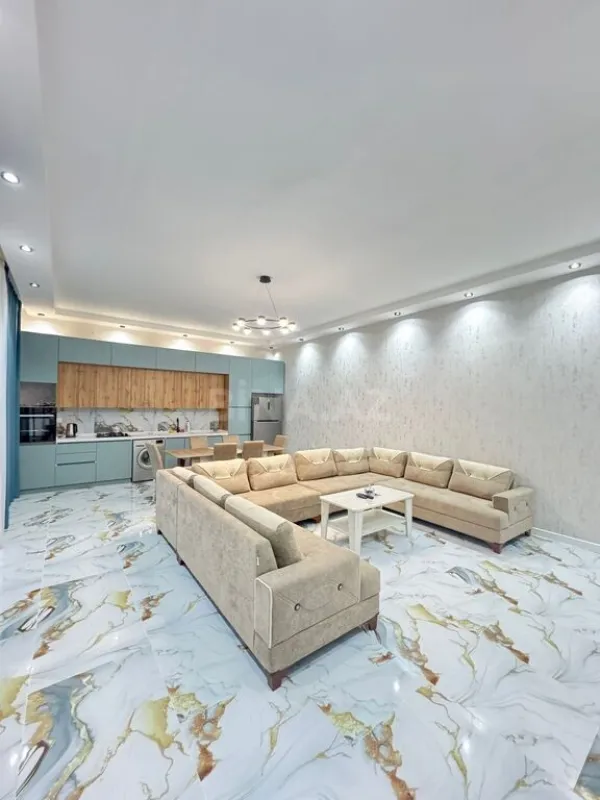 Satılır 4 otaqlı həyət evi 160 m²