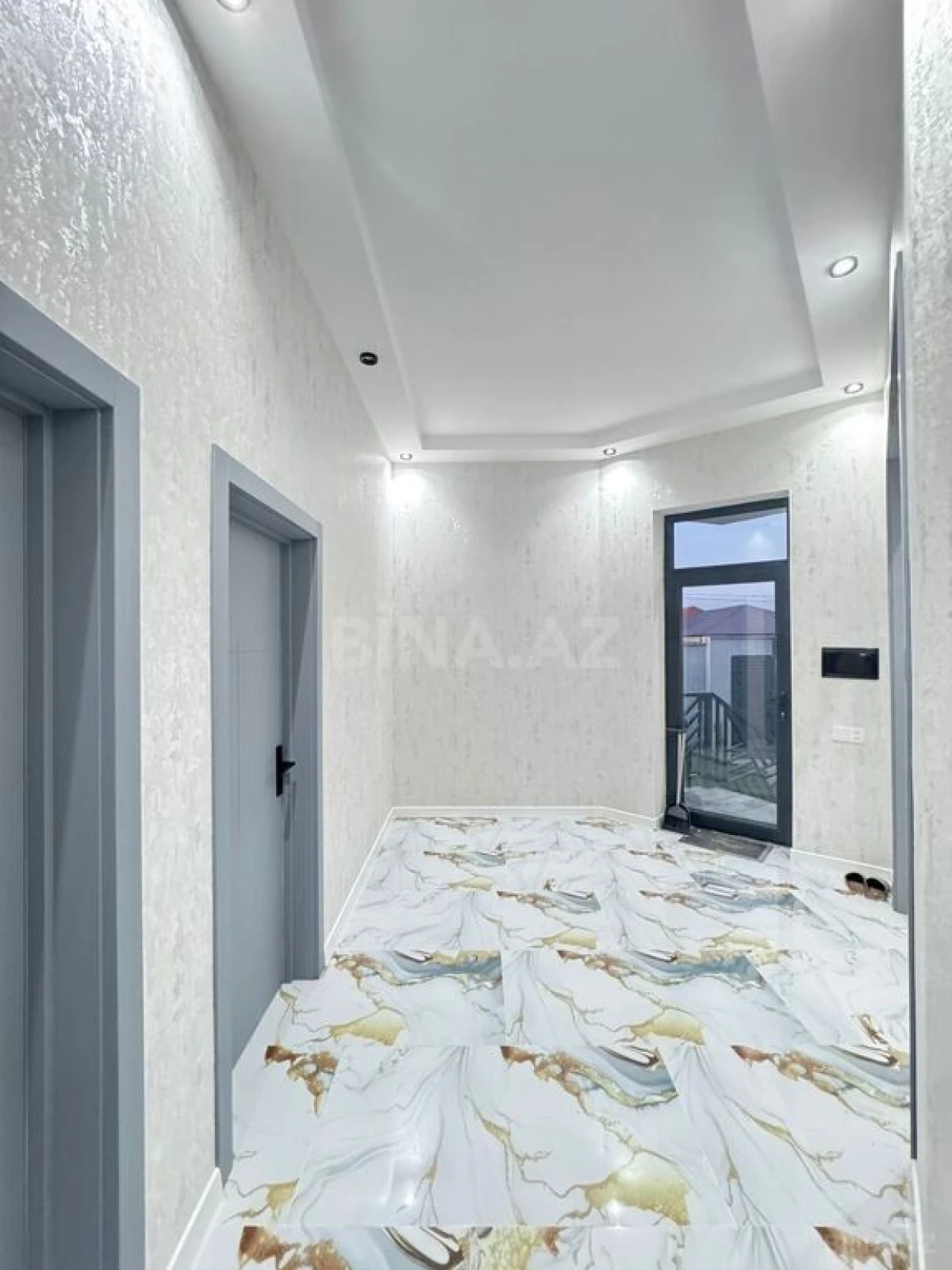 Satılır 4 otaqlı həyət evi 160 m²