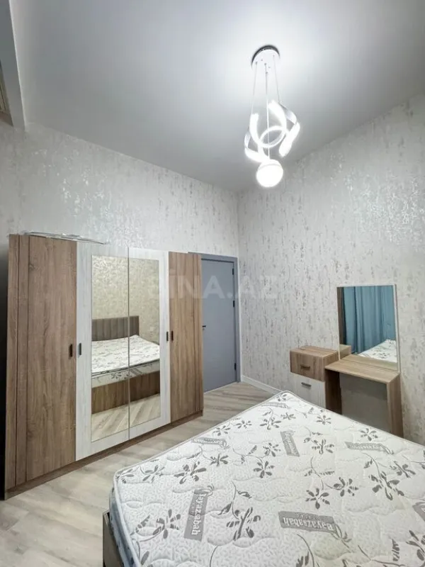 Satılır 4 otaqlı həyət evi 160 m²