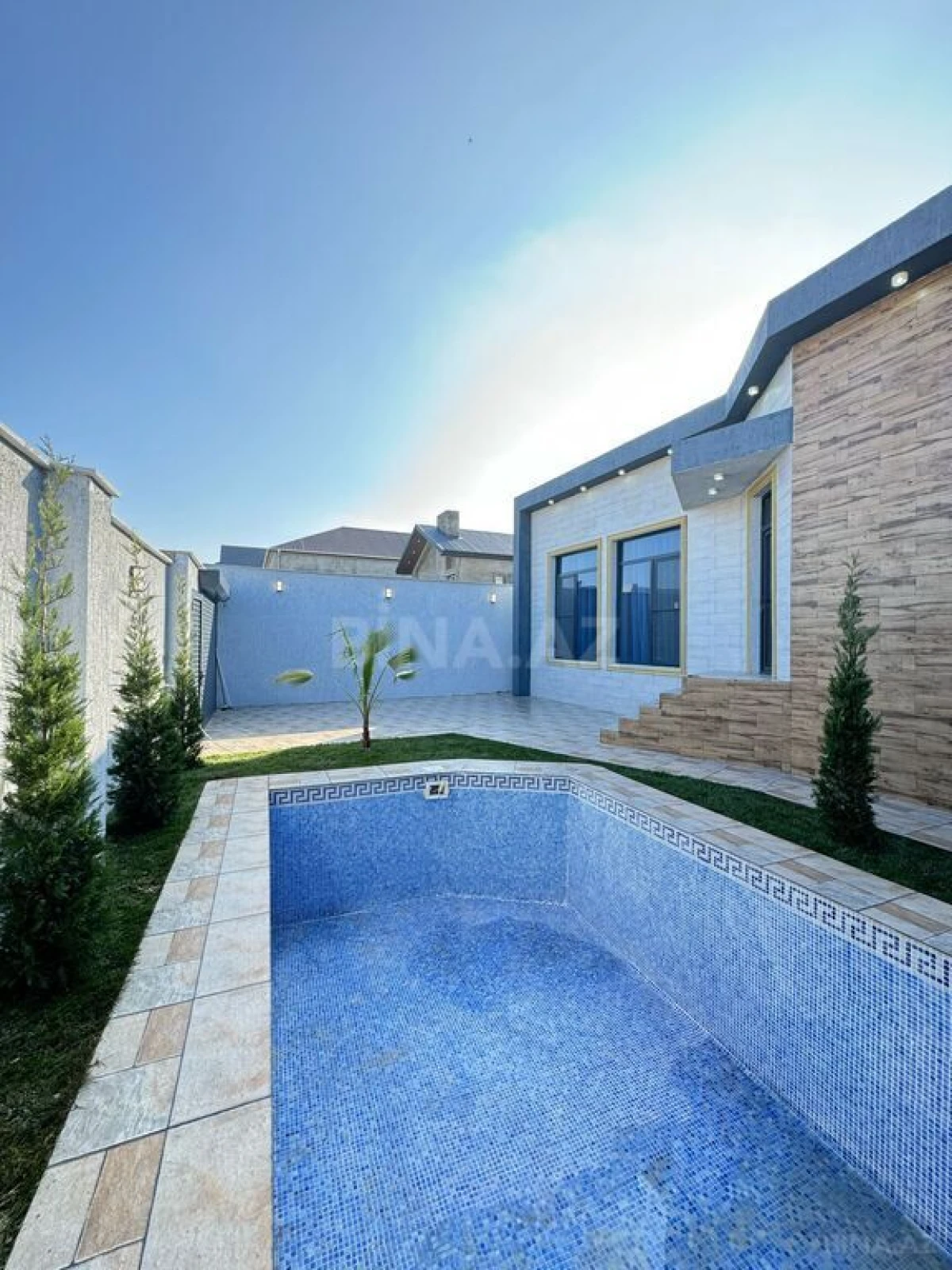 Satılır 4 otaqlı həyət evi 160 m²