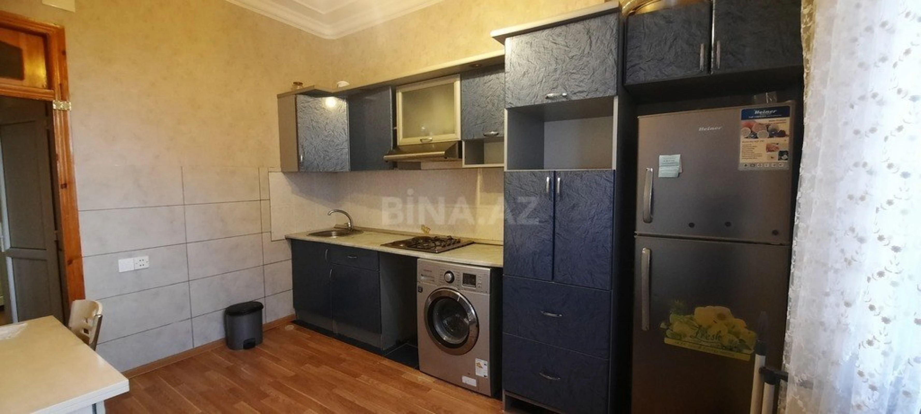 Kirayə verilir 2 otaqlı mənzil 76 m²