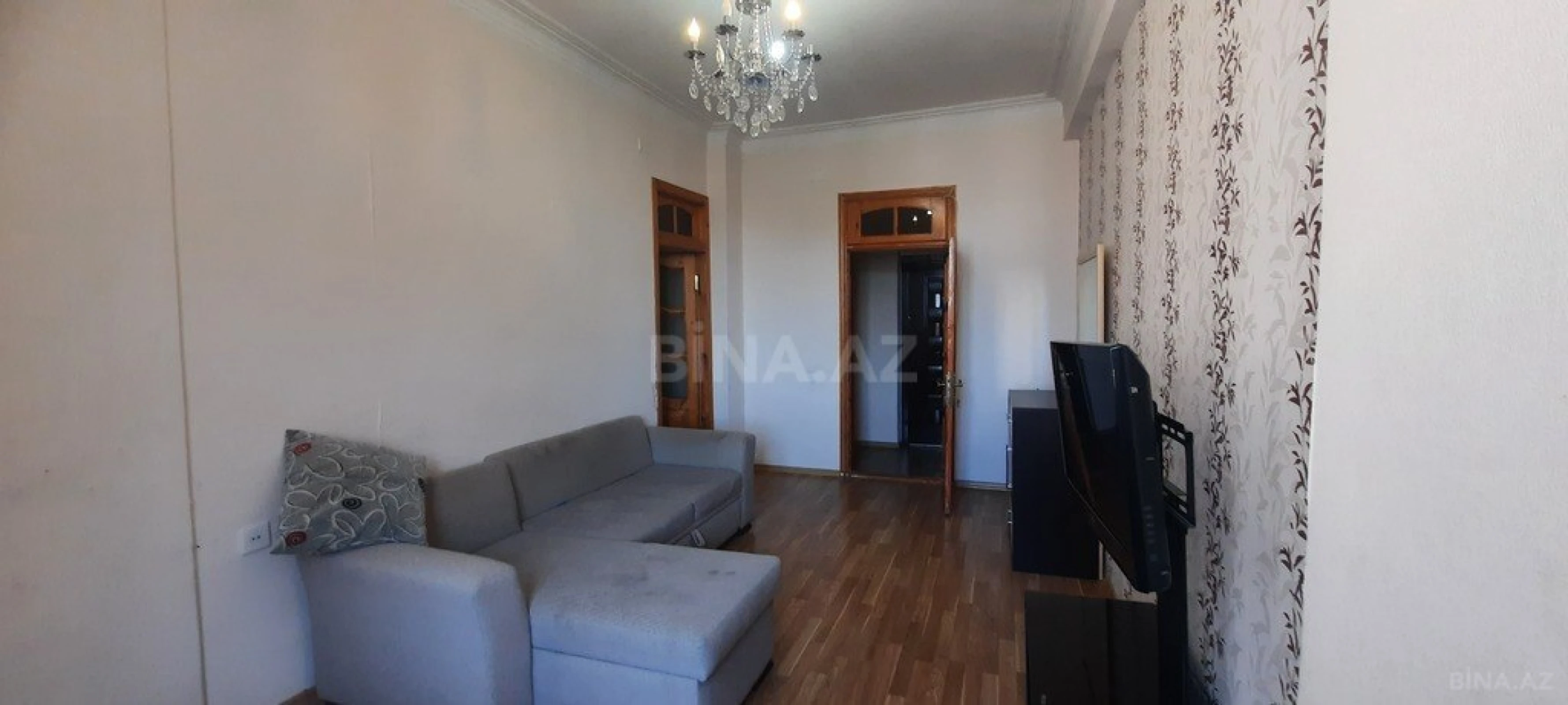 Kirayə verilir 2 otaqlı mənzil 76 m²