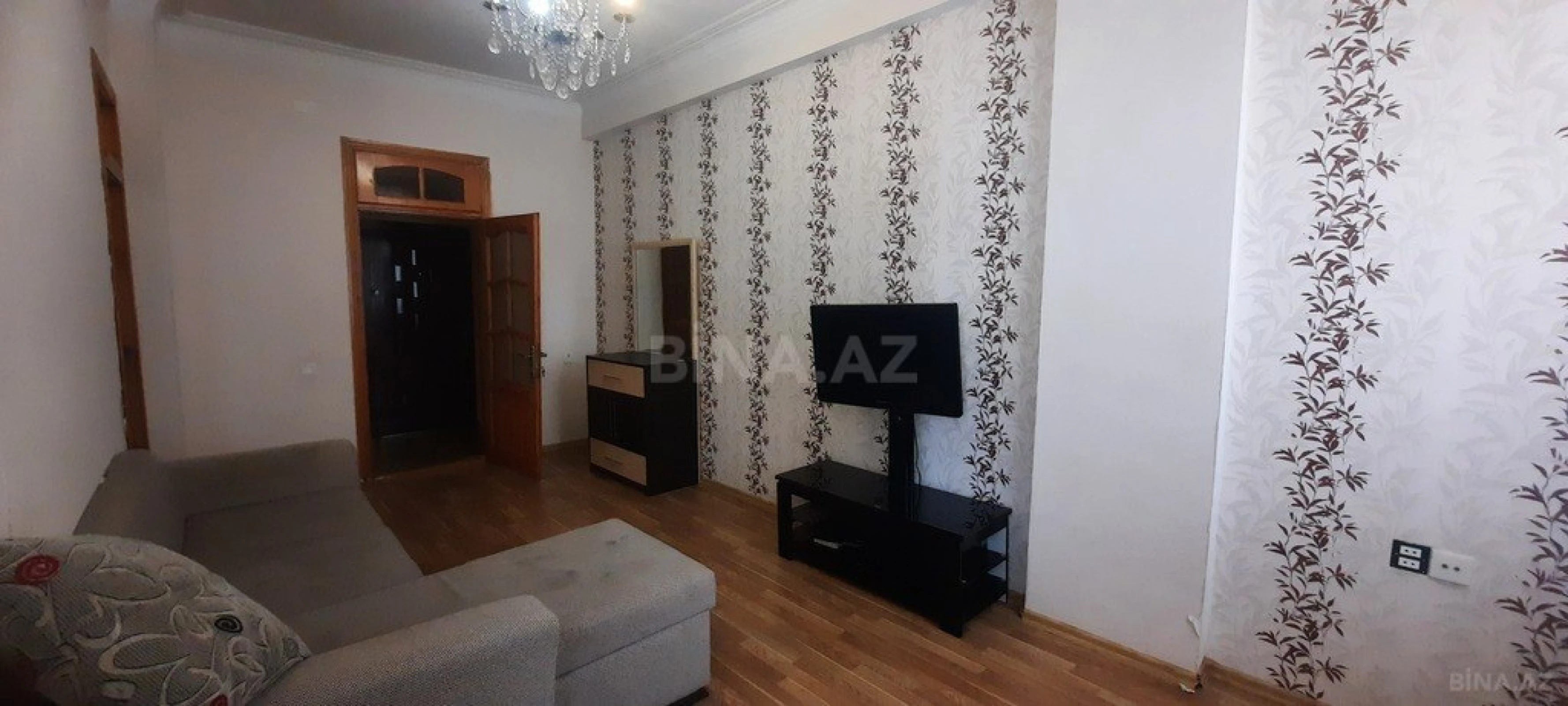 Kirayə verilir 2 otaqlı mənzil 76 m²