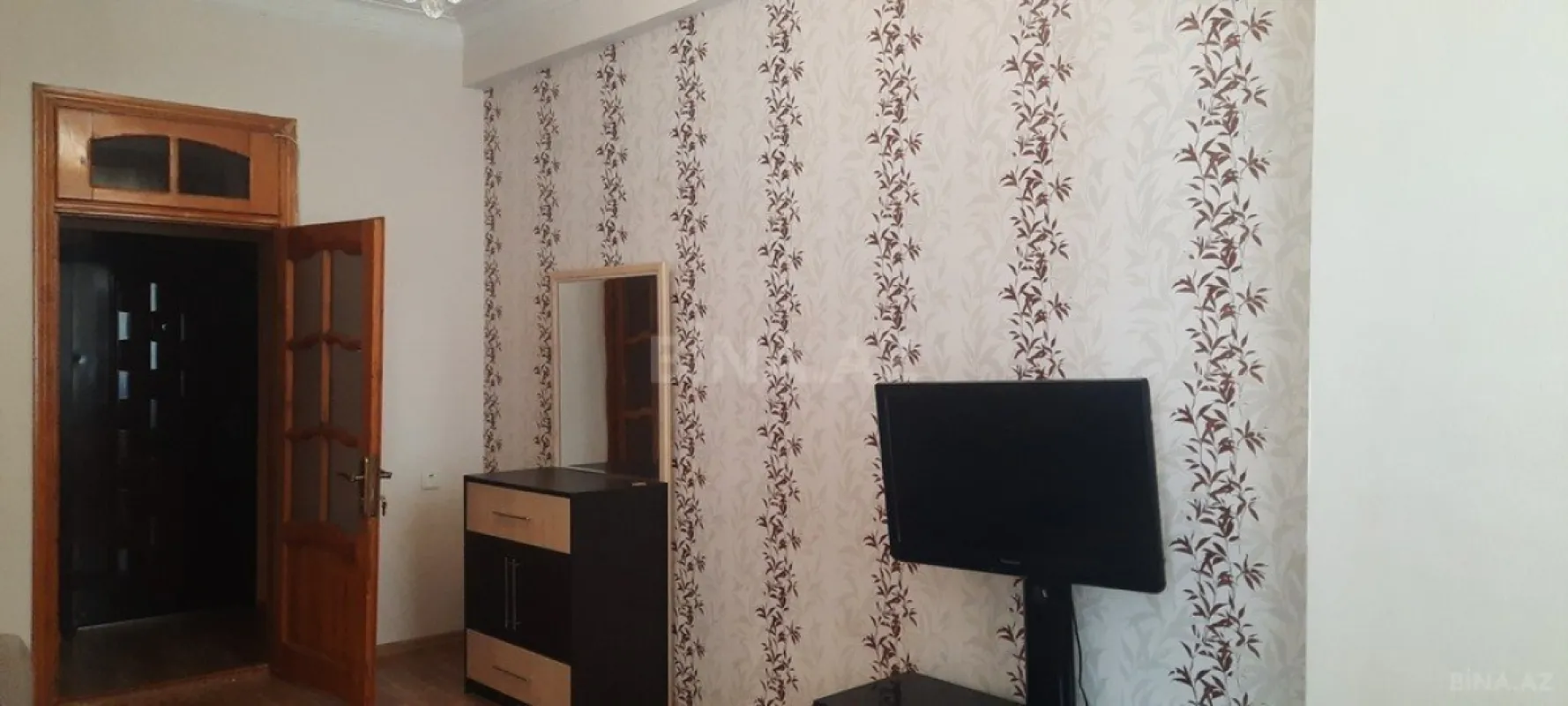Kirayə verilir 2 otaqlı mənzil 76 m²