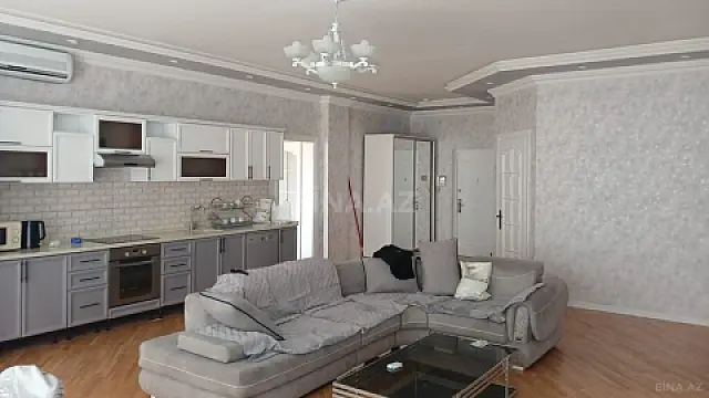 Kirayə verilir 3 otaqlı mənzil 135 m²